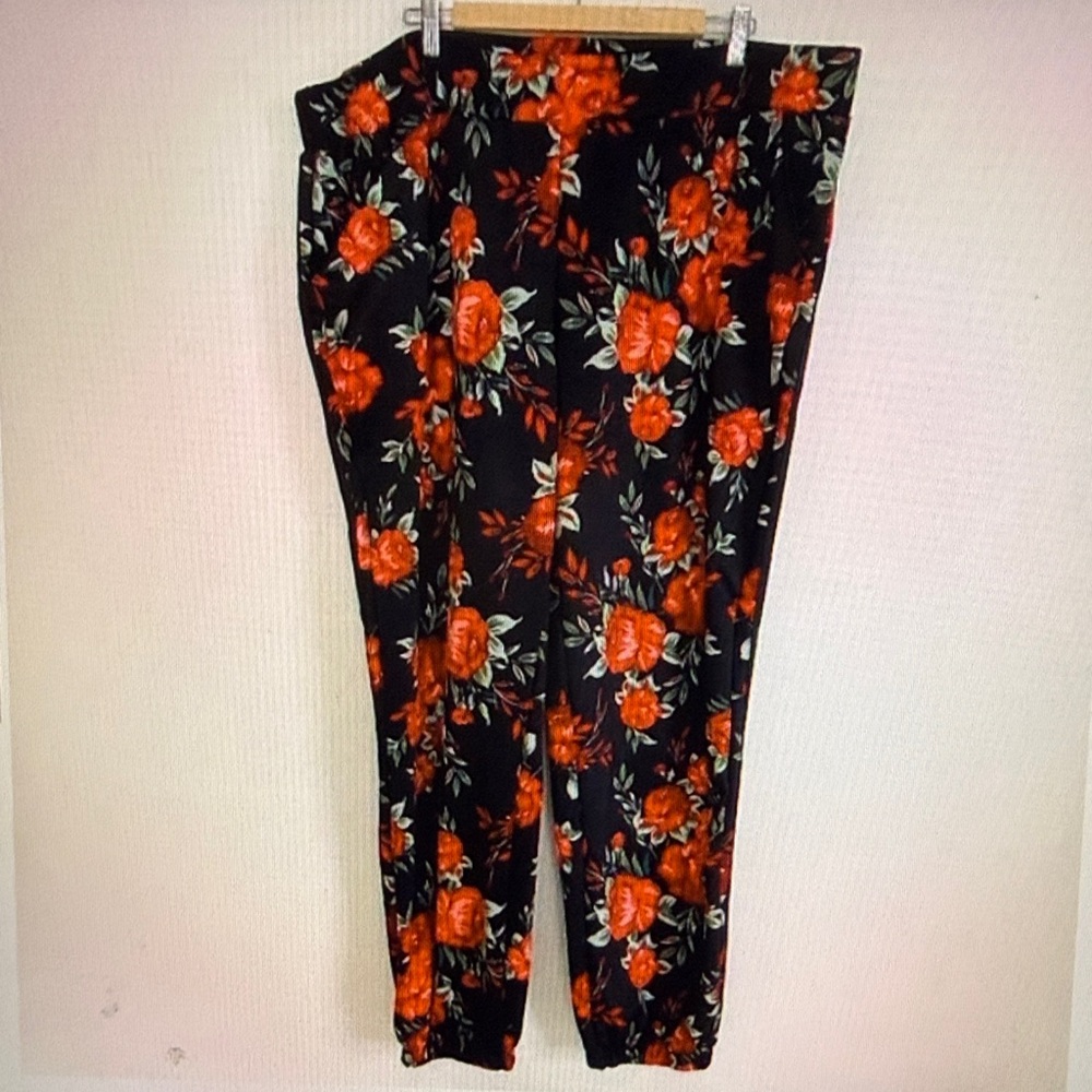 Ashley Sport Women Black Floral Pull On Stretch Elastic Waist Pants Size 26/28